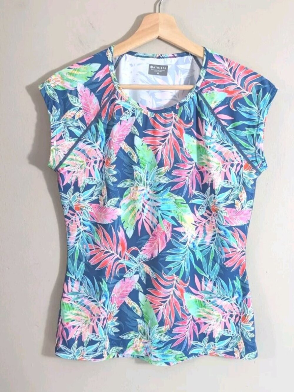Athleta Size medium Rainbow Tropical Print Top Tidal Rash Guard UV shirt